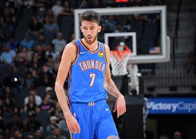 SGA&切特出场欠缺30分钟均砍下30+，队史首个二人组