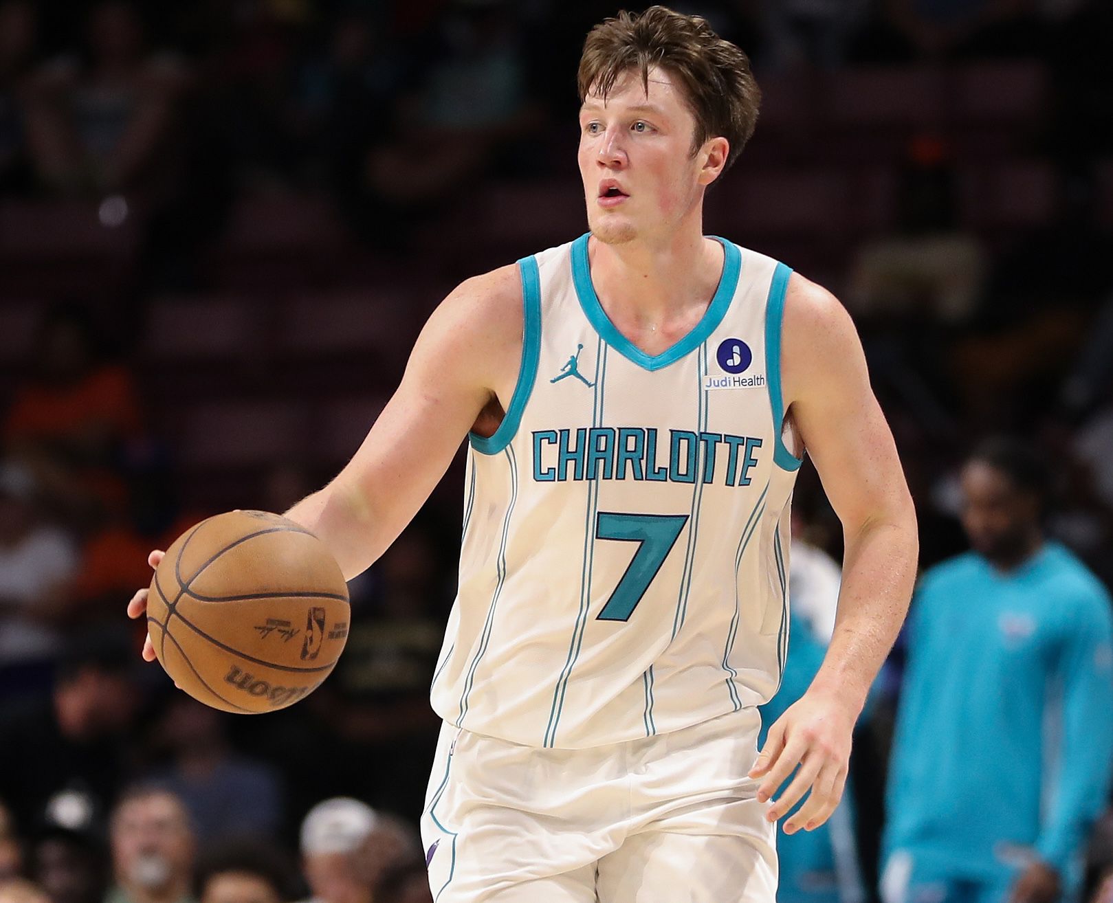 历史最快！克尼佩尔生涯前八场命中25记三分球