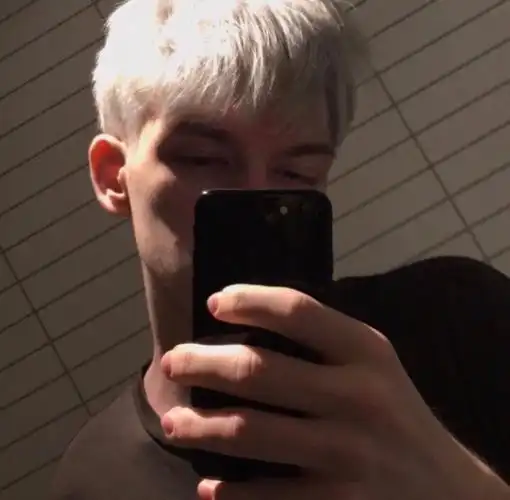 6686体育铜牌作者Greer