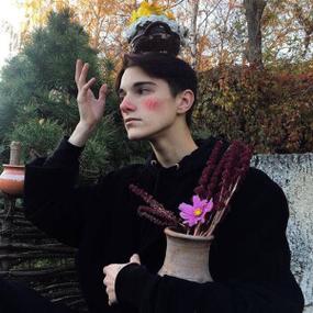 6686体育铁牌作者Kurt